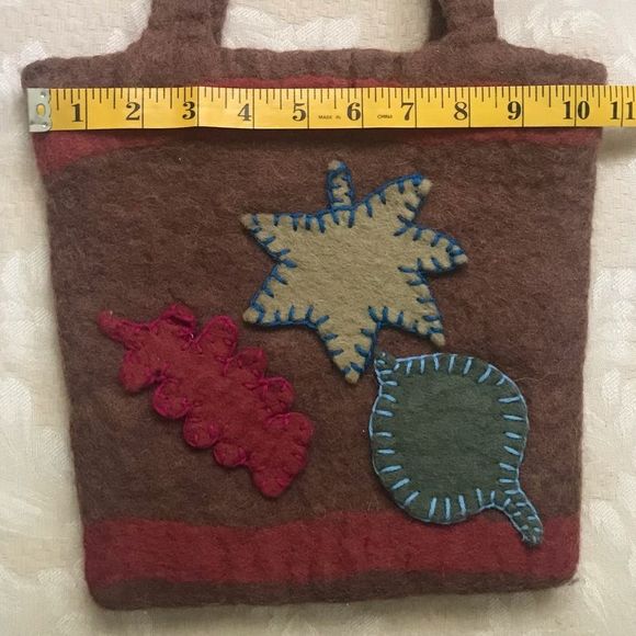 Tabask Felt Wool Tote Bag Fall leaves Handcrafted - Picture 10 of 13